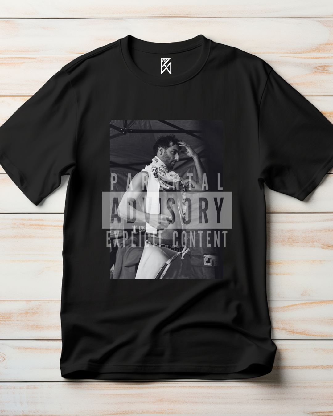 Camiseta Algodão - parental advisory - Daniel Ricciardo