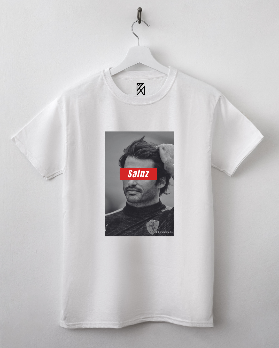 Camiseta Algodão - faces - Sainz